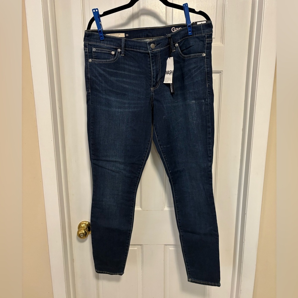NWT Gap Resolution Skinny Jeans